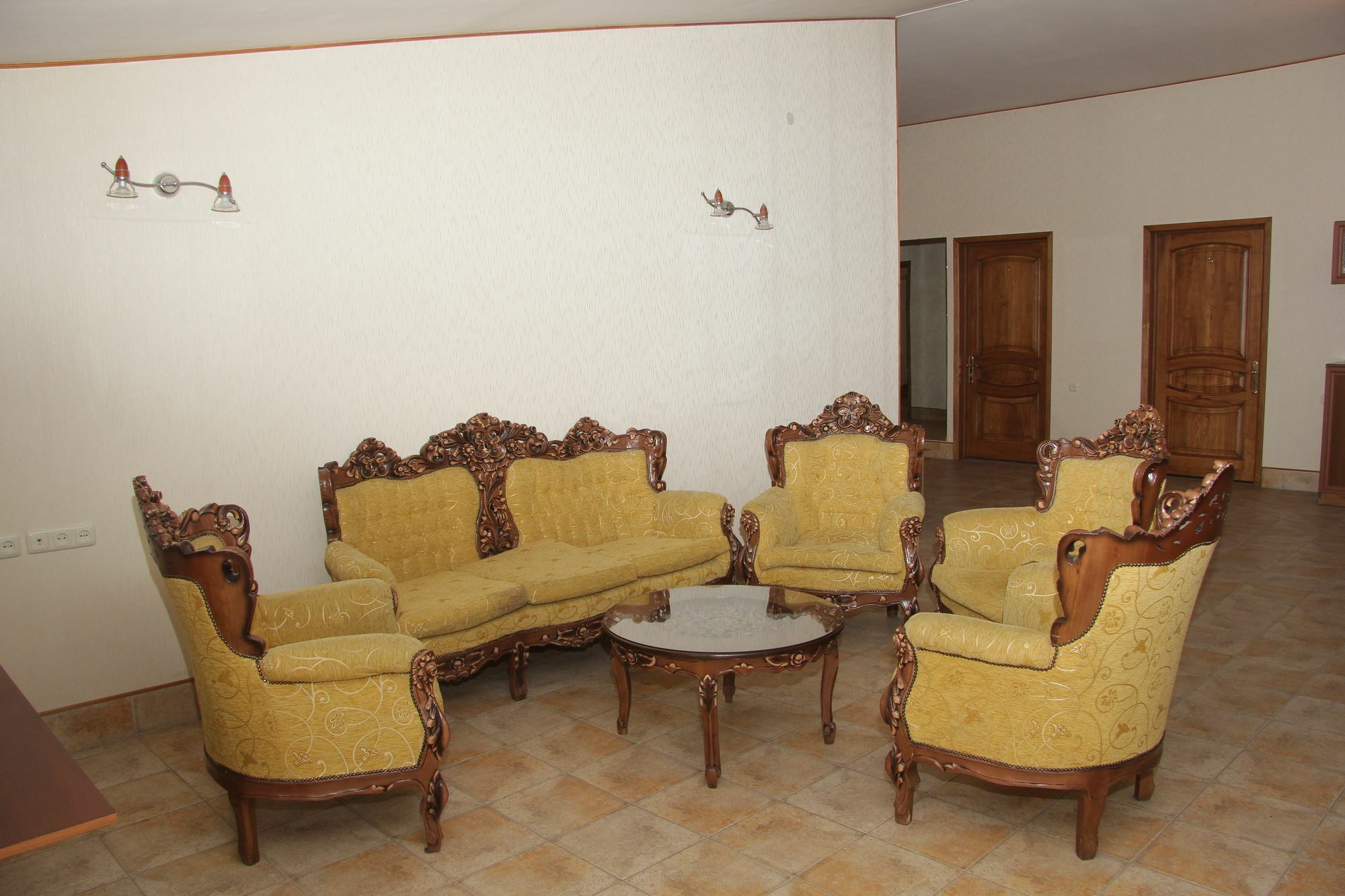 Rafael Hostel Yerevan Bagian luar foto